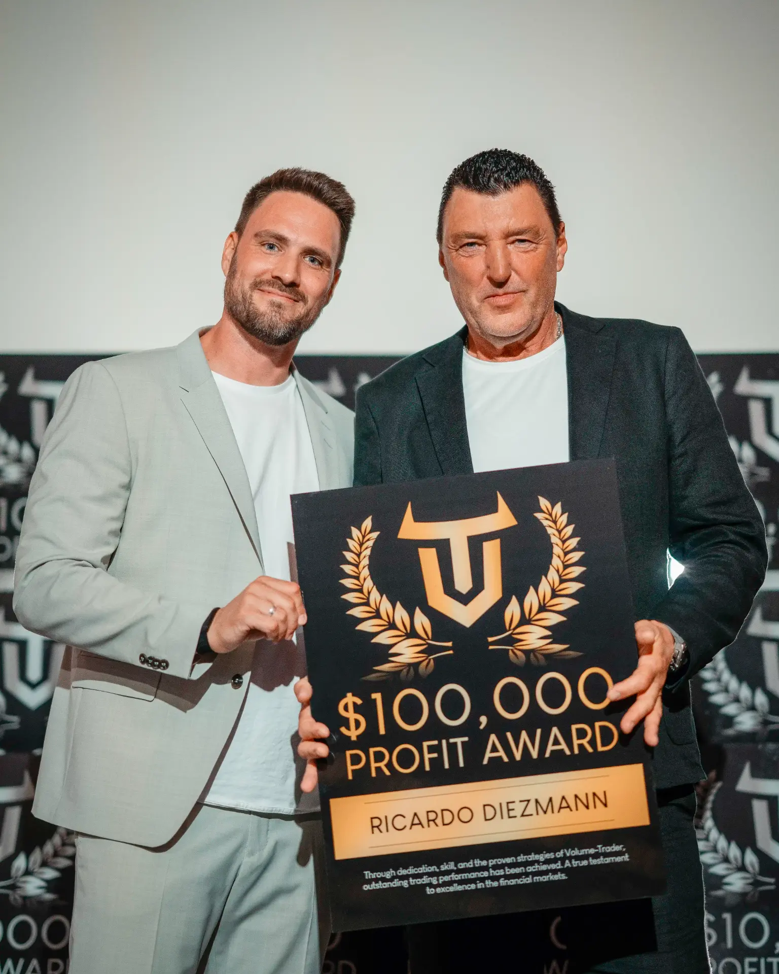 100.000 $ Profit Award für Ricardo Diezmann