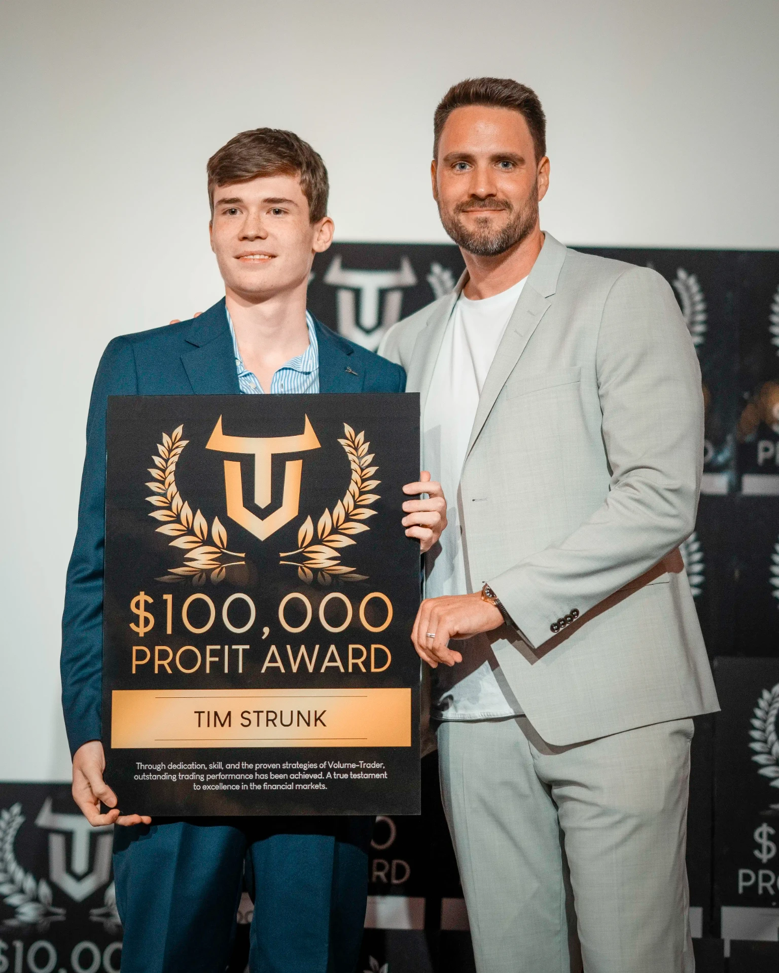 100.000 $ Profit Award für Tim Strunk